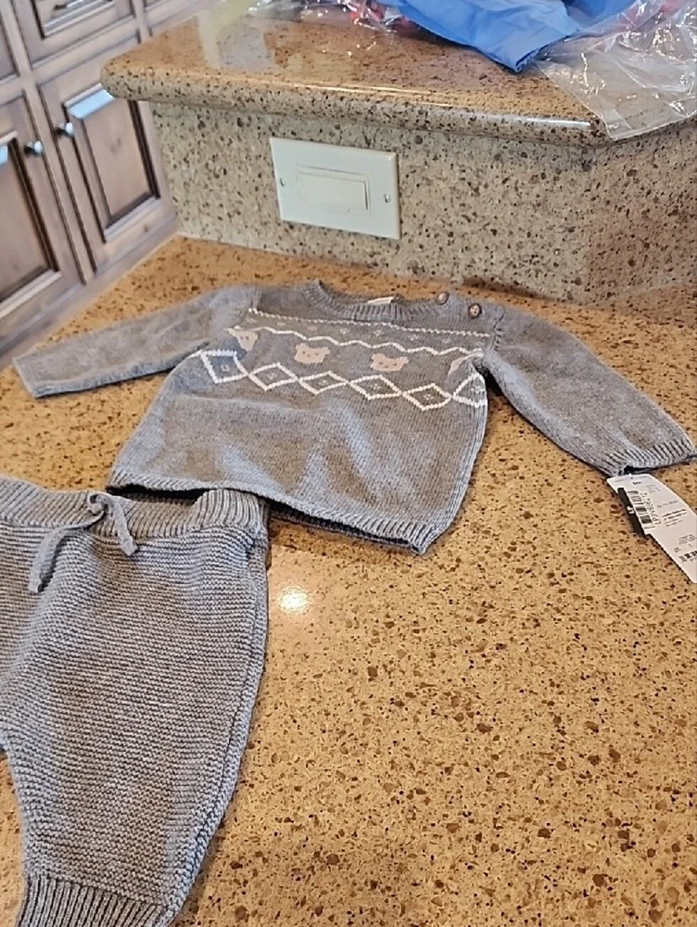 Carter's Light Gray Knit Two-Piece Baby Set NWT 3MNTH.